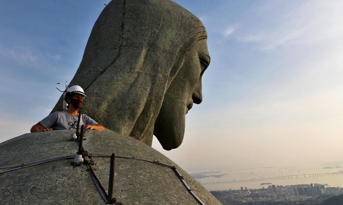 Cristo Redentor Completa 90 Anos