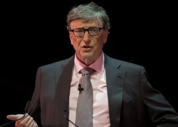 Bill Gates, bilionário americano, sobre produtividade: “Prefiro escolher uma pessoa preguiçosa para fazer um trabalho difícil, porque ela vai encontrar uma maneira fácil de fazê-lo”