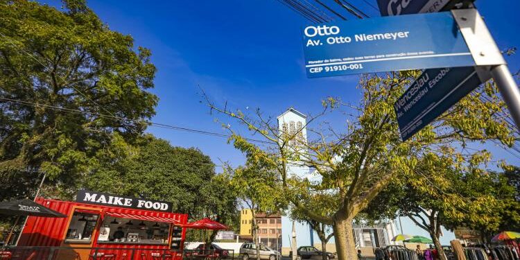 Espaço gourmet e novo visual: praça na zona Sul passa por revitalização