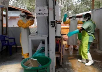 Contaminação aumenta em velocidade inesperada e OMS acende alerta contra pandemia