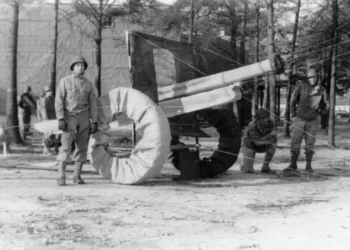 Truque que enganou nazistas com tanques infláveis e sons gravados na Segunda Guerra foi criada por soldados não convencionais