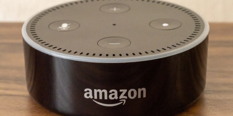 Amazon começa testes com nova Alexa no Brasil