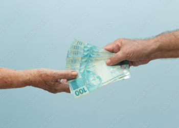 Idosos com mais de 60 anos têm direito pouco conhecido e podem quitar dívidas