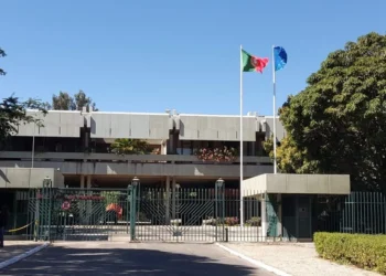 Advogado acusa consulado de negar vistos para brasileiros para arrecadar mais dinheiro