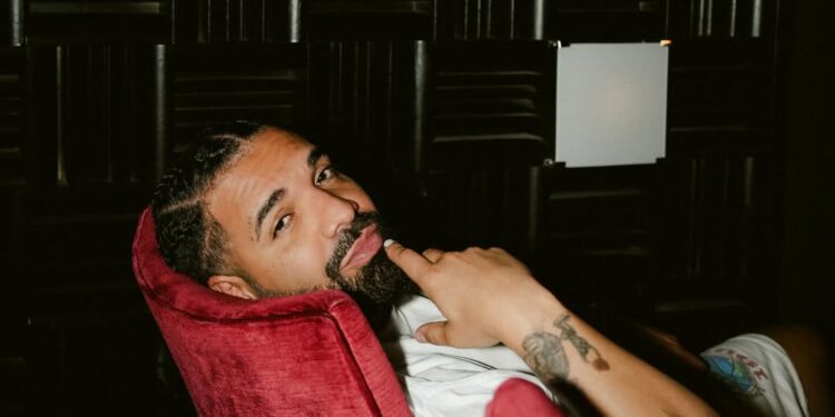 Cantor canadense destrona Michael Jackson e quebra recorde mundial na música
