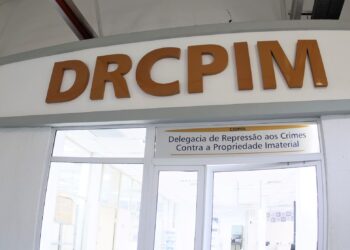 Polícia apreende R$ 1,2 milhão em figurinhas falsificadas do álbum da Copa do Mundo