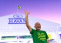 Como Luciano Hang transformou uma loja de 40m2 no império da Havan