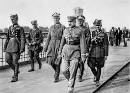 Há 100 anos, país sofria golpe militar e soldados tomaram a capital como ultimato ao presidente