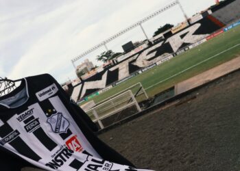 Pentacampeões mundiais se juntam a bilionário árabe para comprar SAF brasileira