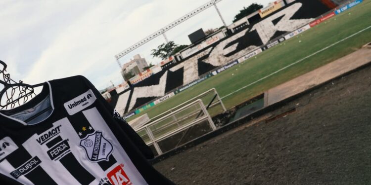 Pentacampeões mundiais se juntam a bilionário árabe para comprar SAF brasileira