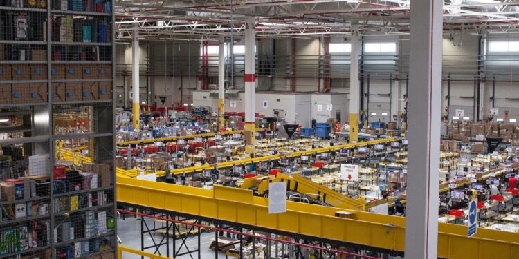 Inauguração do segundo maior centro de distribuição de multinacional no Brasil já impacta na economia do país