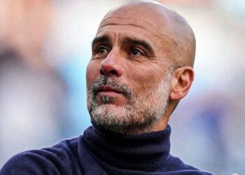Fim de uma era: após 10 anos no cargo, treinador anuncia saída de clube inglês