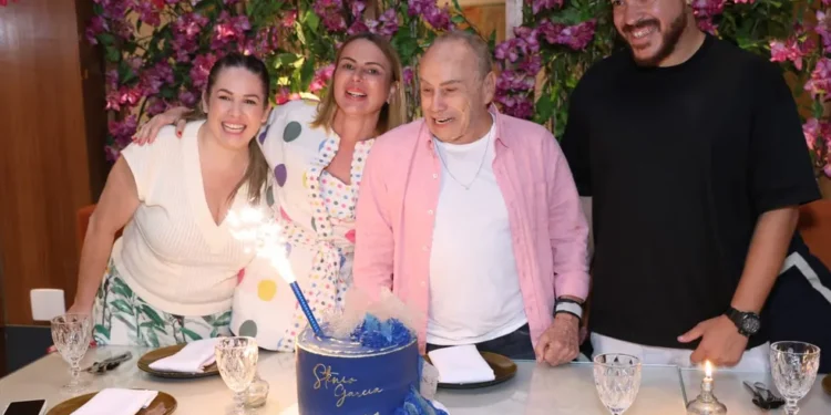 Próximo de completar marca centenária, como está vivendo um dos maiores nomes da TV brasileira