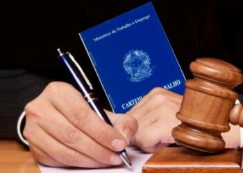 Justiça identifica discriminação em demissão e empresa é condenada a pagar multa