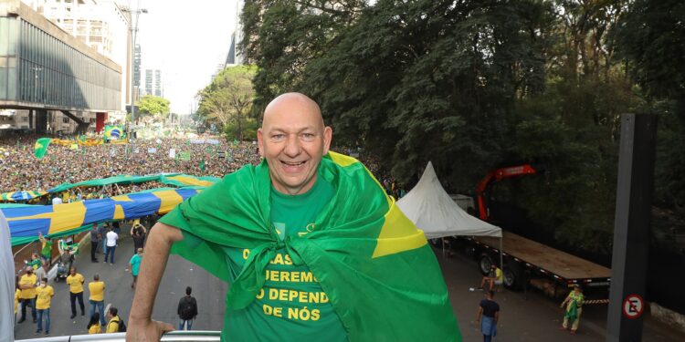 Dono da Havan critica Bolsa Família, fala em falta de mão de obra e que o brasileiro se acostumou a viver com pouco