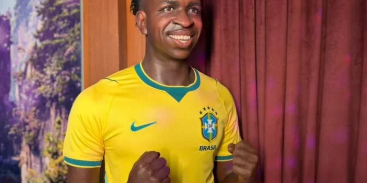 Protagonista na Copa do Mundo, Vini Jr. ganha estátua em cidade brasileira