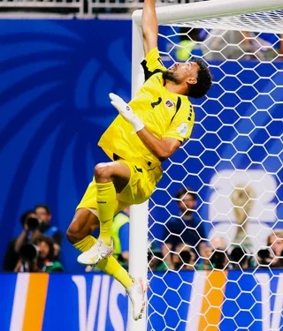 Após repercussão mundial e apelo político, mãe de goleiro de seleção recebe visto e vai à Copa do Mundo