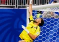 Após repercussão mundial e apelo político, mãe de goleiro de seleção recebe visto e vai à Copa do Mundo