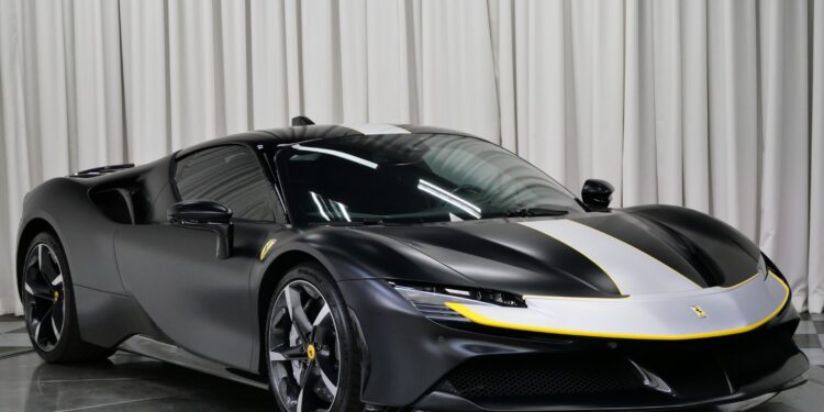 Empresário toma calote em negociação de Ferrari modelo único no Brasil