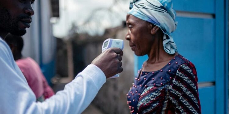 Evolução no combate ao ebola: pacientes estão se recuperando afirma OMS