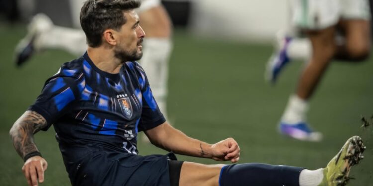 Meia do Flamengo sofre lesão e pode não defender seleção na Copa do Mundo