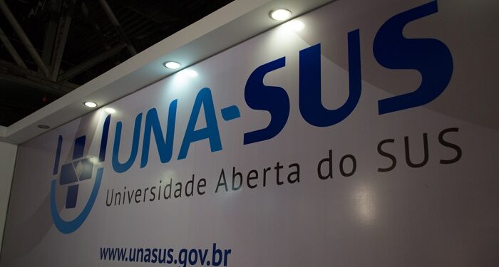 Conheça os cursos gratuitos ofertados pelo Governo Federal para área da saúde