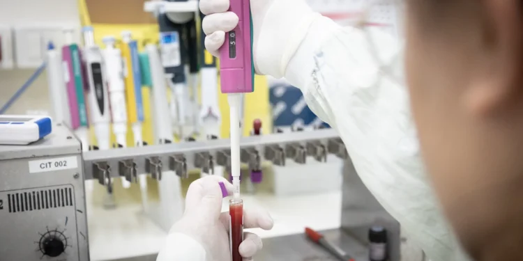 Diagnóstico de paciente brasileiro internado com suspeita de Ebola é revelado