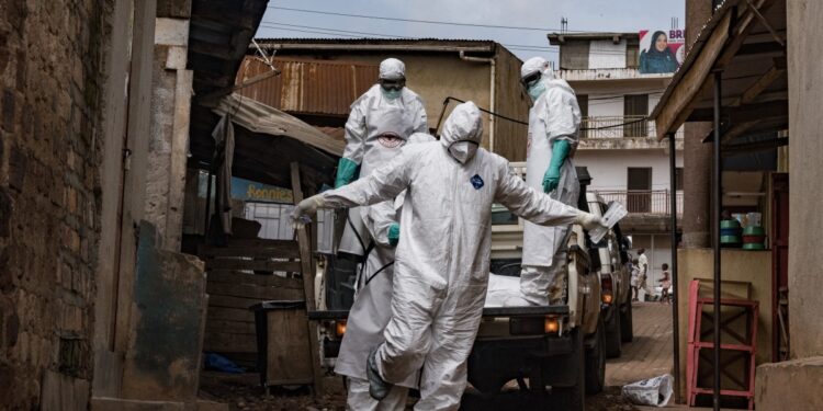 País africano ganha destaque no combate ao ebola e é elogiado pela OMS