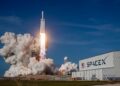 Patrimônio de Elon Musk supera o US$ 1,3 trilhão após primeiro dia da SpaceX na bolsa