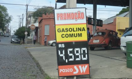 Litro da gasolina comum baixa para R$ 4,59 em Cachoeira do Sul