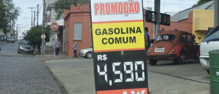 Litro da gasolina comum baixa para R$ 4,59 em Cachoeira do Sul