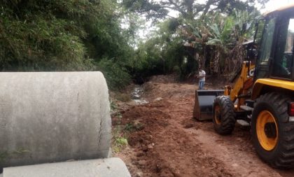 Canalização chega à Rua João de Santa Bárbara