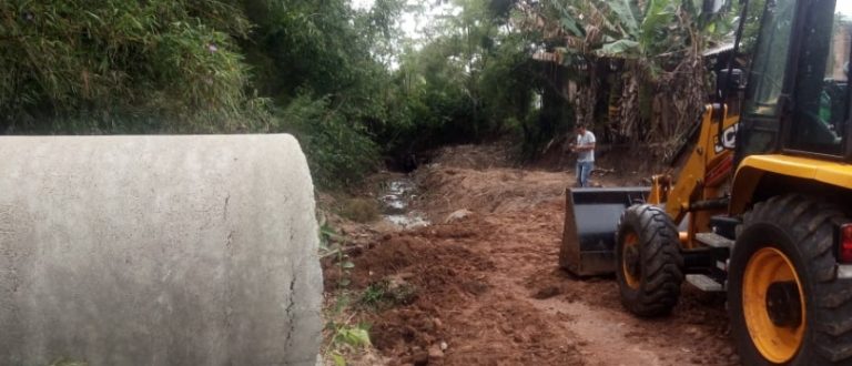 Canalização chega à Rua João de Santa Bárbara