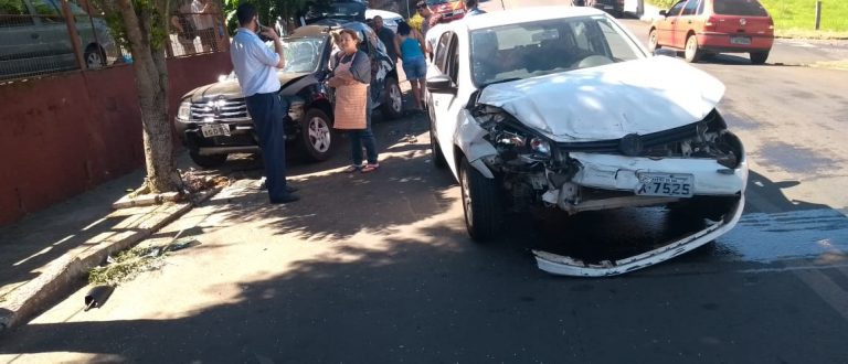 Colisão no Bairro Santa Helena deixa um ferido