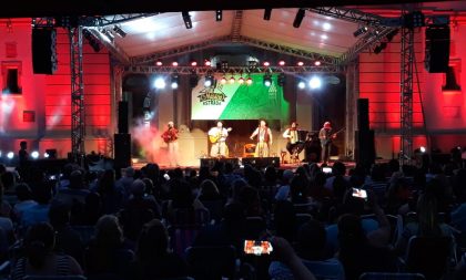 Rede Fan+César Oliveira&Rogério Melo = Praça do Chatodô lotada