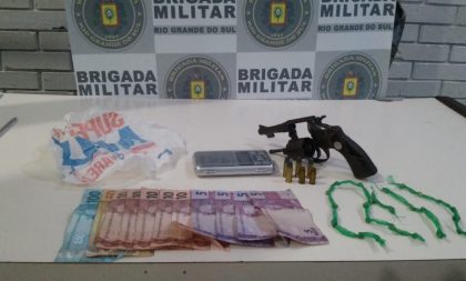 BM detém homem com drogas e arma no Bairro Quinta