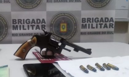 BM encontra arma e munições com condutor embriagado no Piquiri