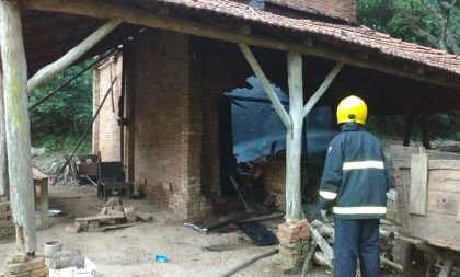 Candelária: dois casos de incêndio resultam em 980 varas perdidas