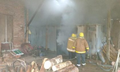 Candelária: incêndio destrói 228 grampos de tabaco