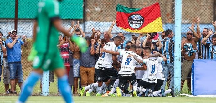 Grêmio goleia o Novo Hamburgo em estreia no Gauchão