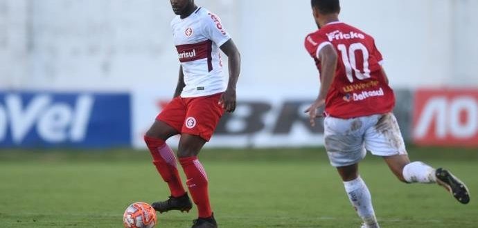 Inter tem dificuldades, mas vence o São Luiz na estreia do Gauchão