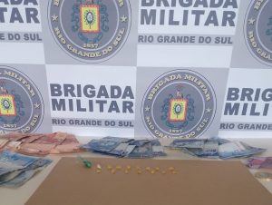 Brigada prende homem com crack na área central