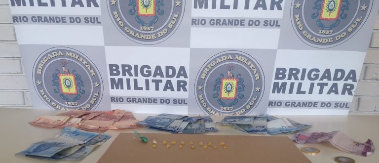 Brigada prende homem com crack na área central