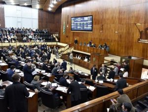 Plenário apreciou 201 matérias no último ano da legislatura