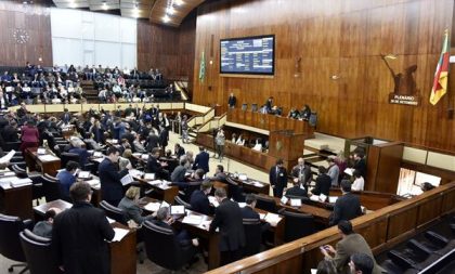 Plenário apreciou 201 matérias no último ano da legislatura