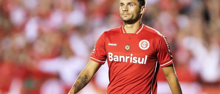 Inter confirma retorno de Rafael Sobis