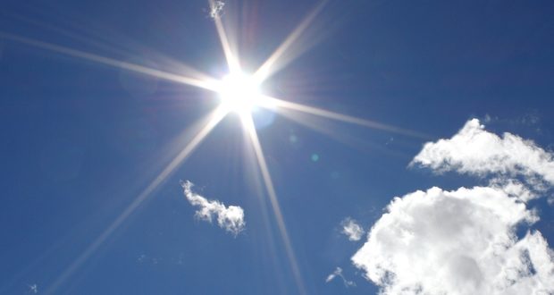 Semana inicia com sol e muito calor na região