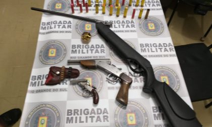 Brigada recolhe armas e munições no Bairro Bom Retiro