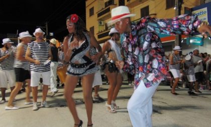 Carnaval de Rua: Bloco das Virgens nesta sexta e sábado, as escolas