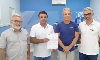 CDL de Cachoeira realiza doação para amparo a pacientes do HCB